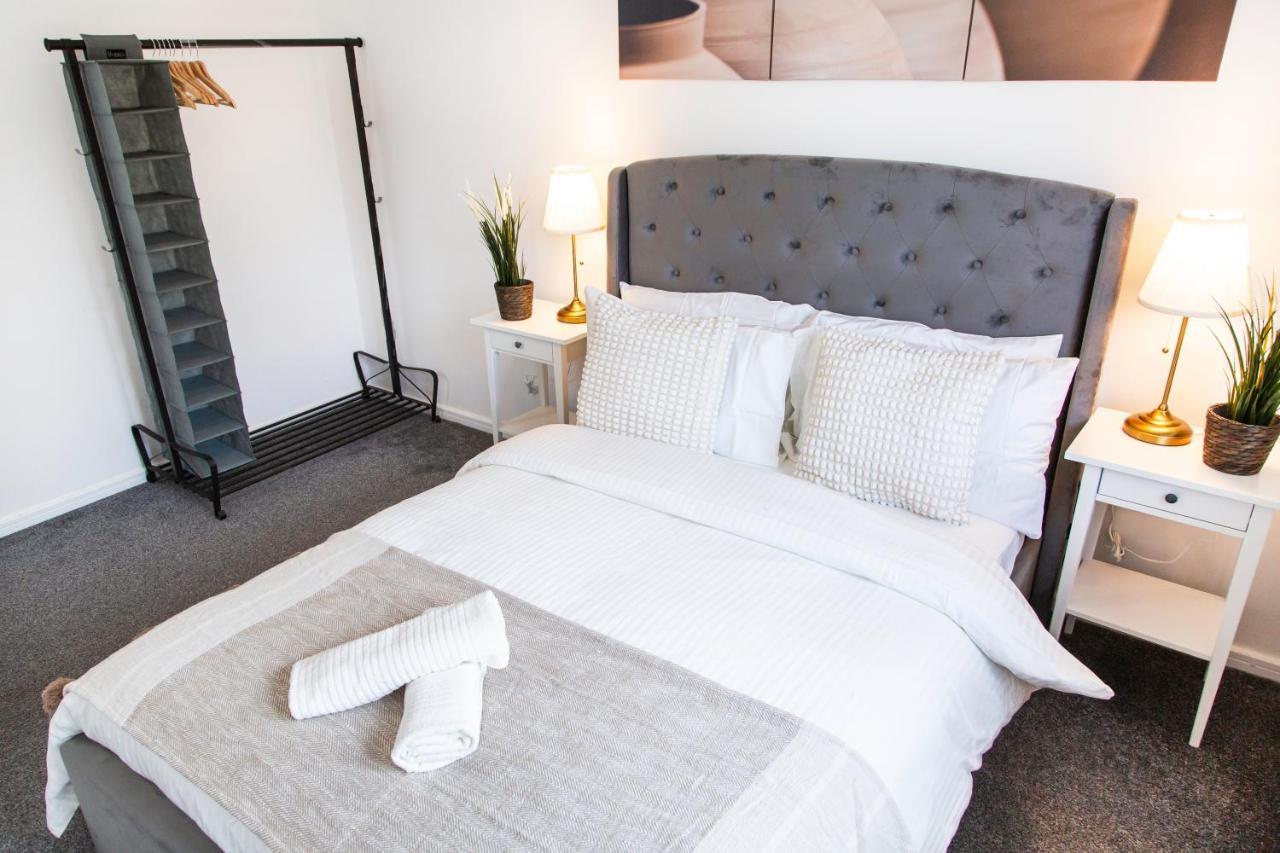 Cozy Townhouse In The Heart Of Greater Manchester Villa Eksteriør billede