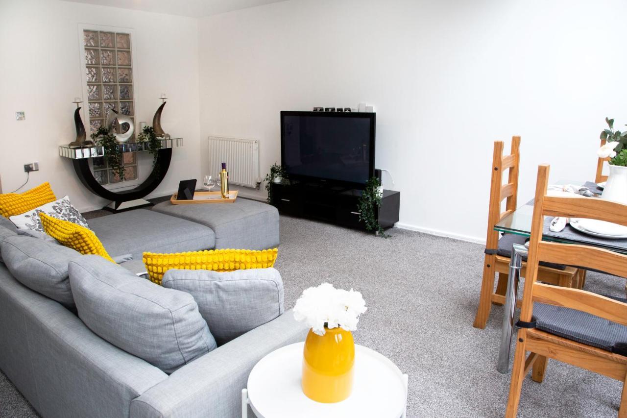 Cozy Townhouse In The Heart Of Greater Manchester Villa Eksteriør billede