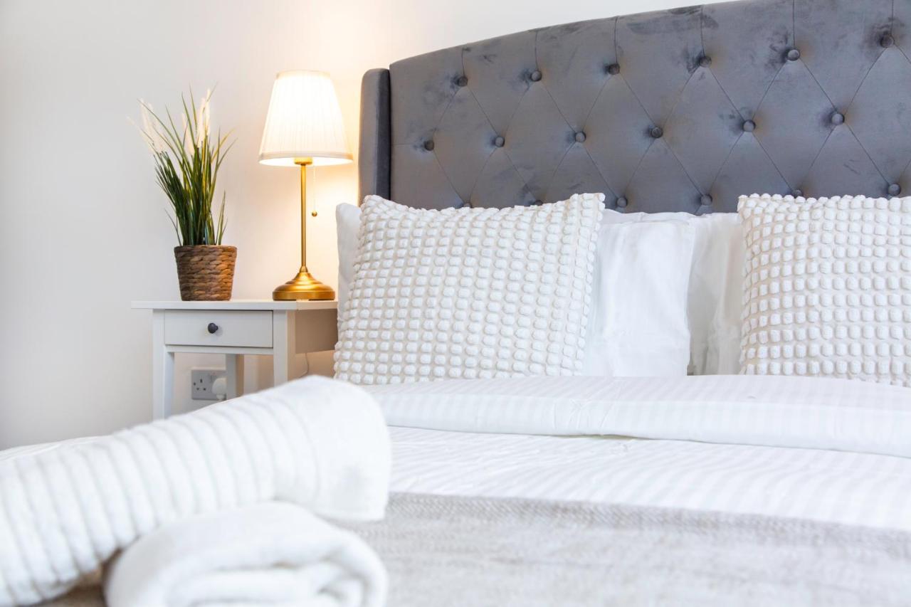 Cozy Townhouse In The Heart Of Greater Manchester Villa Eksteriør billede